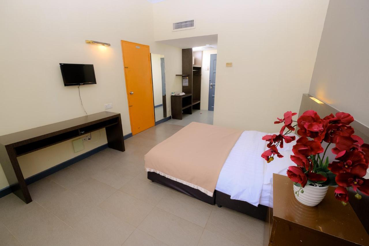 Super Oyo Capital O 90146 Alh Continental Resort Karak Экстерьер фото