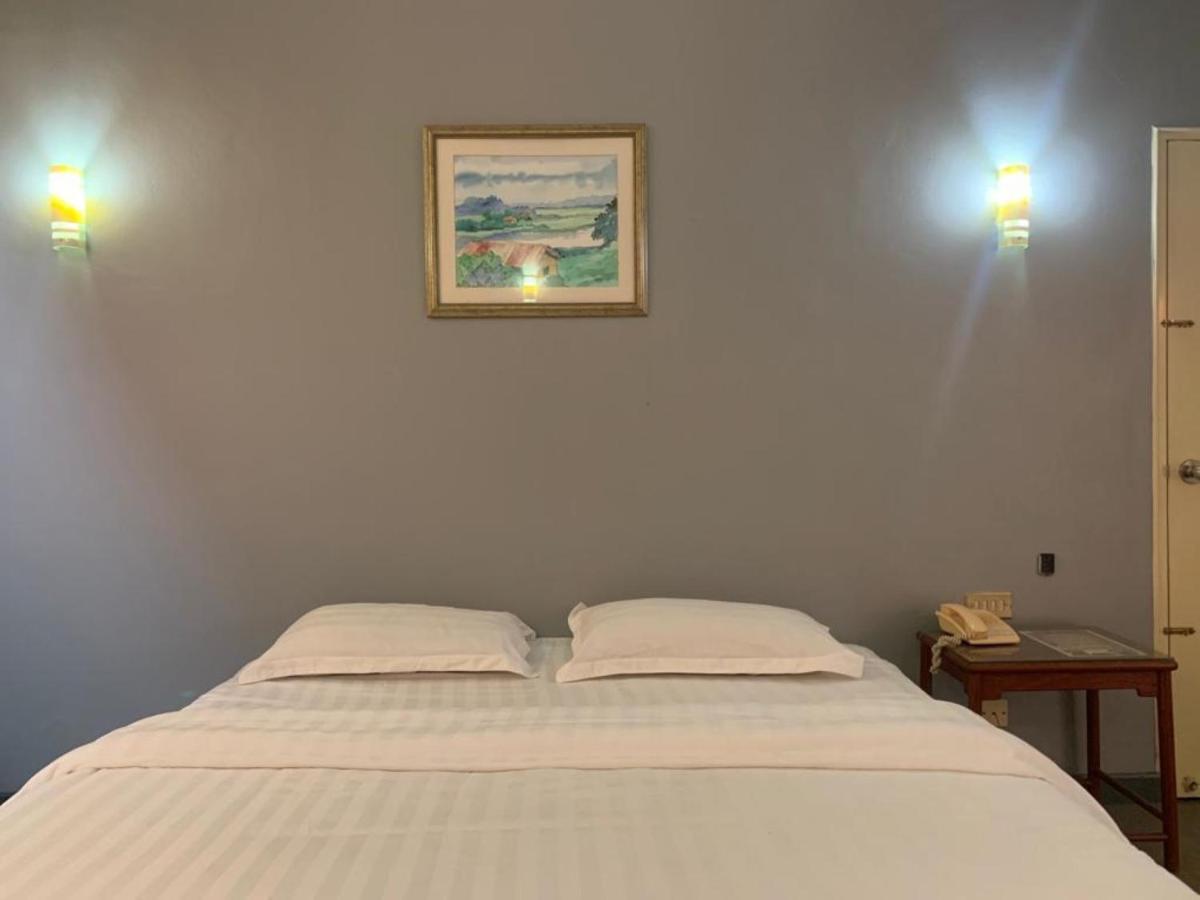 Super Oyo Capital O 90146 Alh Continental Resort Karak Экстерьер фото